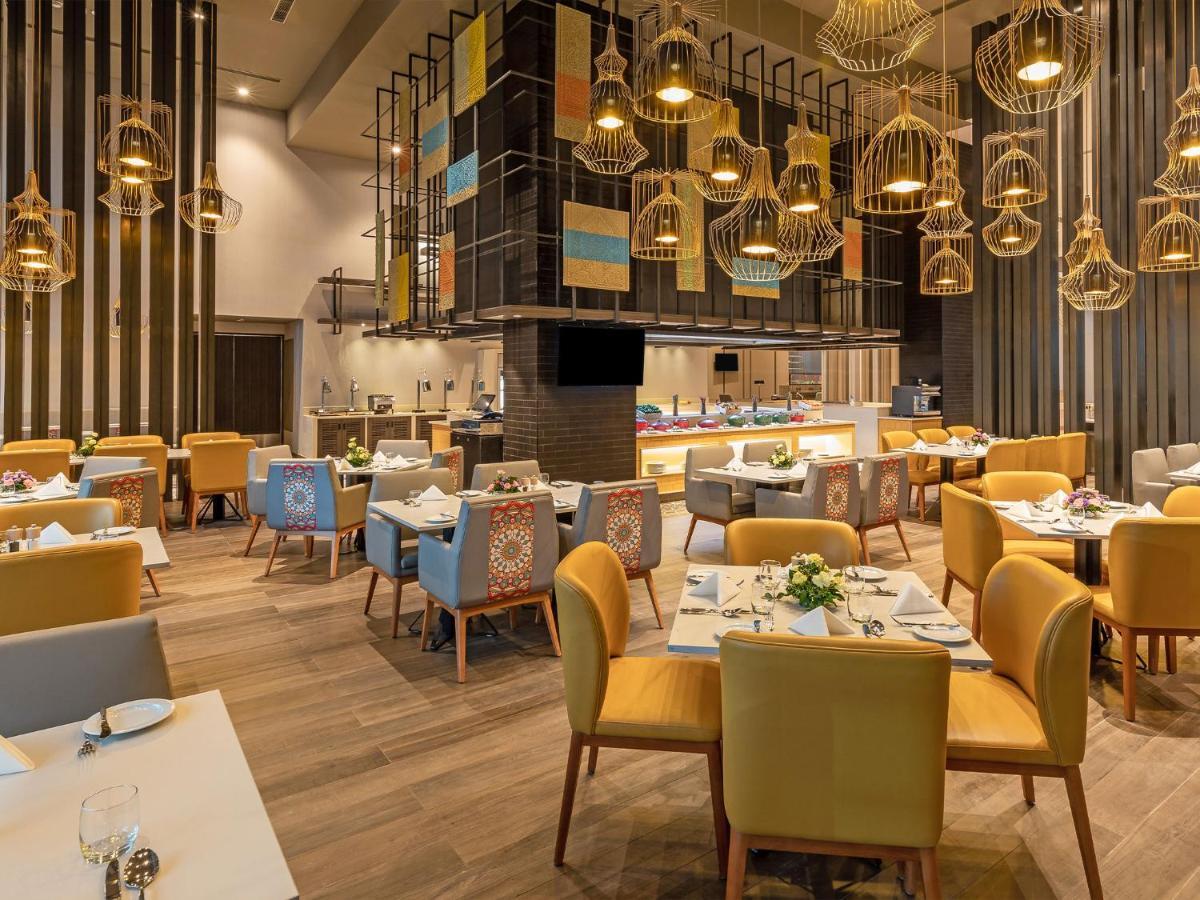 Grand Mercure Ahmedabad Gift City - An Accor Hotels Brand Gandhinagar Exterior foto