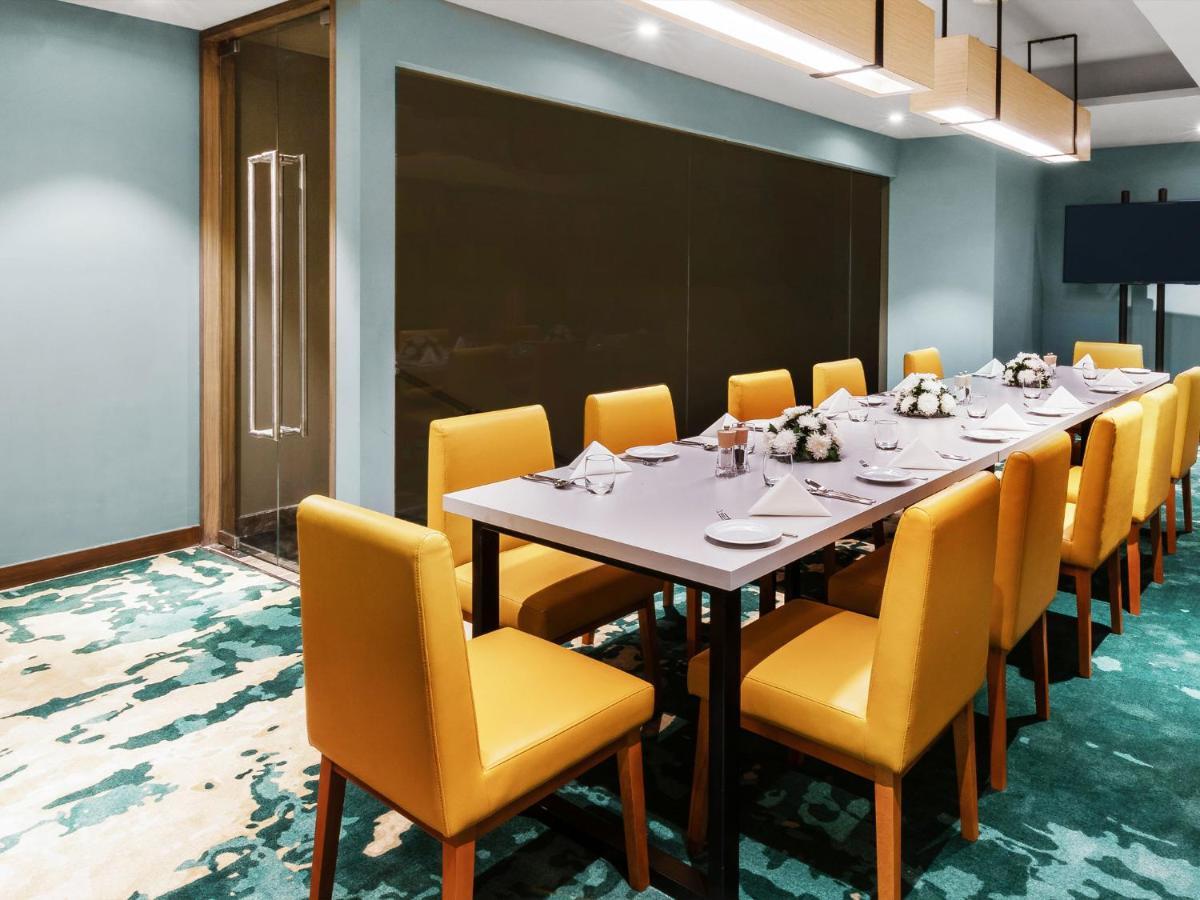 Grand Mercure Ahmedabad Gift City - An Accor Hotels Brand Gandhinagar Exterior foto